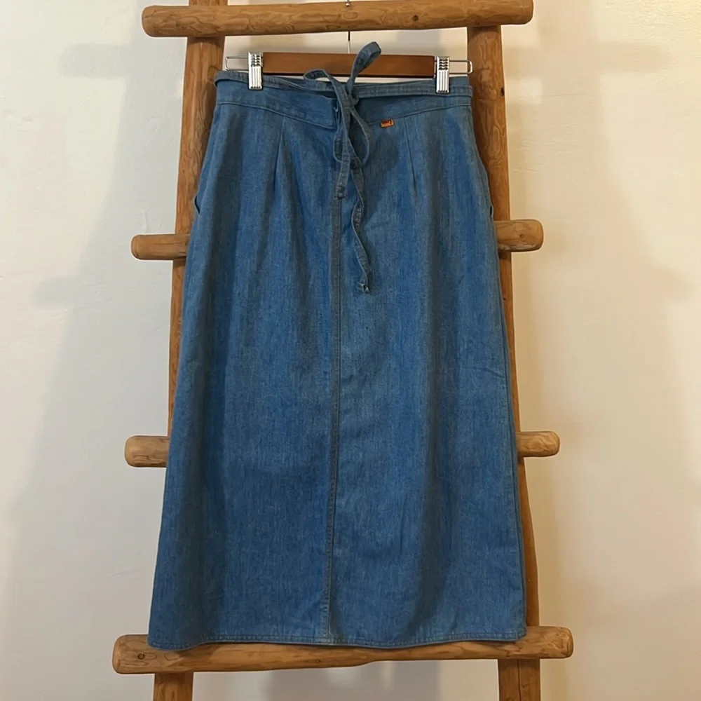 Levi’s Maxi Skirt - Picture 3 of 9
